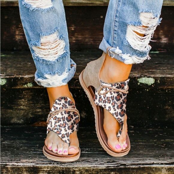 BRAND NEW AROMA LEOPARD PRINT WOMEN"S SANDAL - Picture 1 of 14